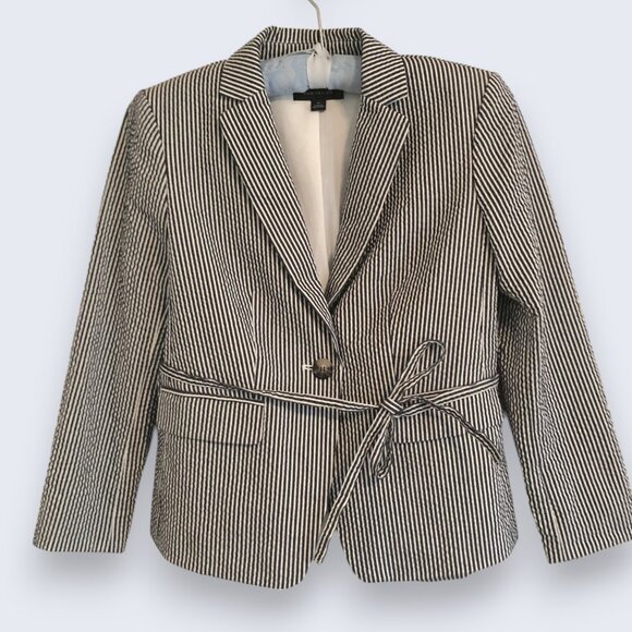 Ann Taylor seersucker side tie blazer/ white and navy stripe - Picture 1 of 9